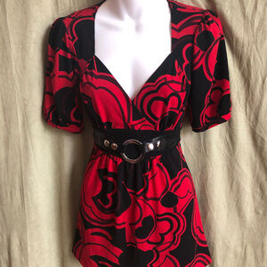 👚   "Spoiled" Beautiful red - black Top